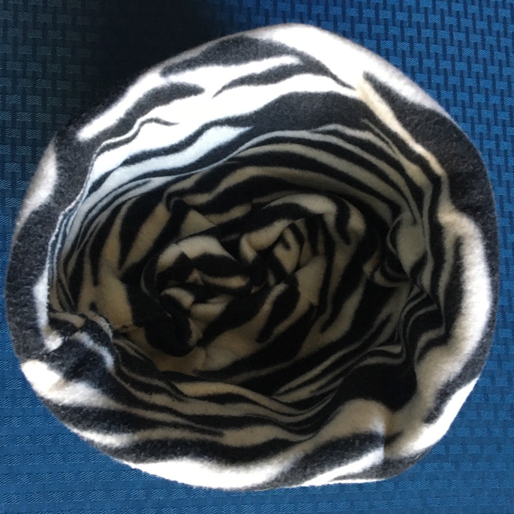 Zebra Hat - Picture 3 of 4
